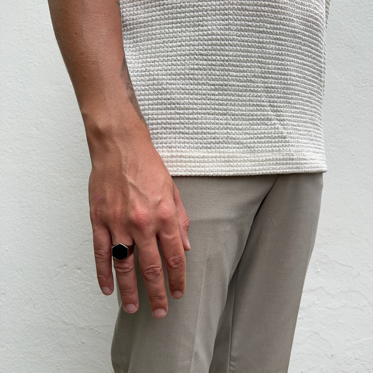 Onyx Hexagon - Ring